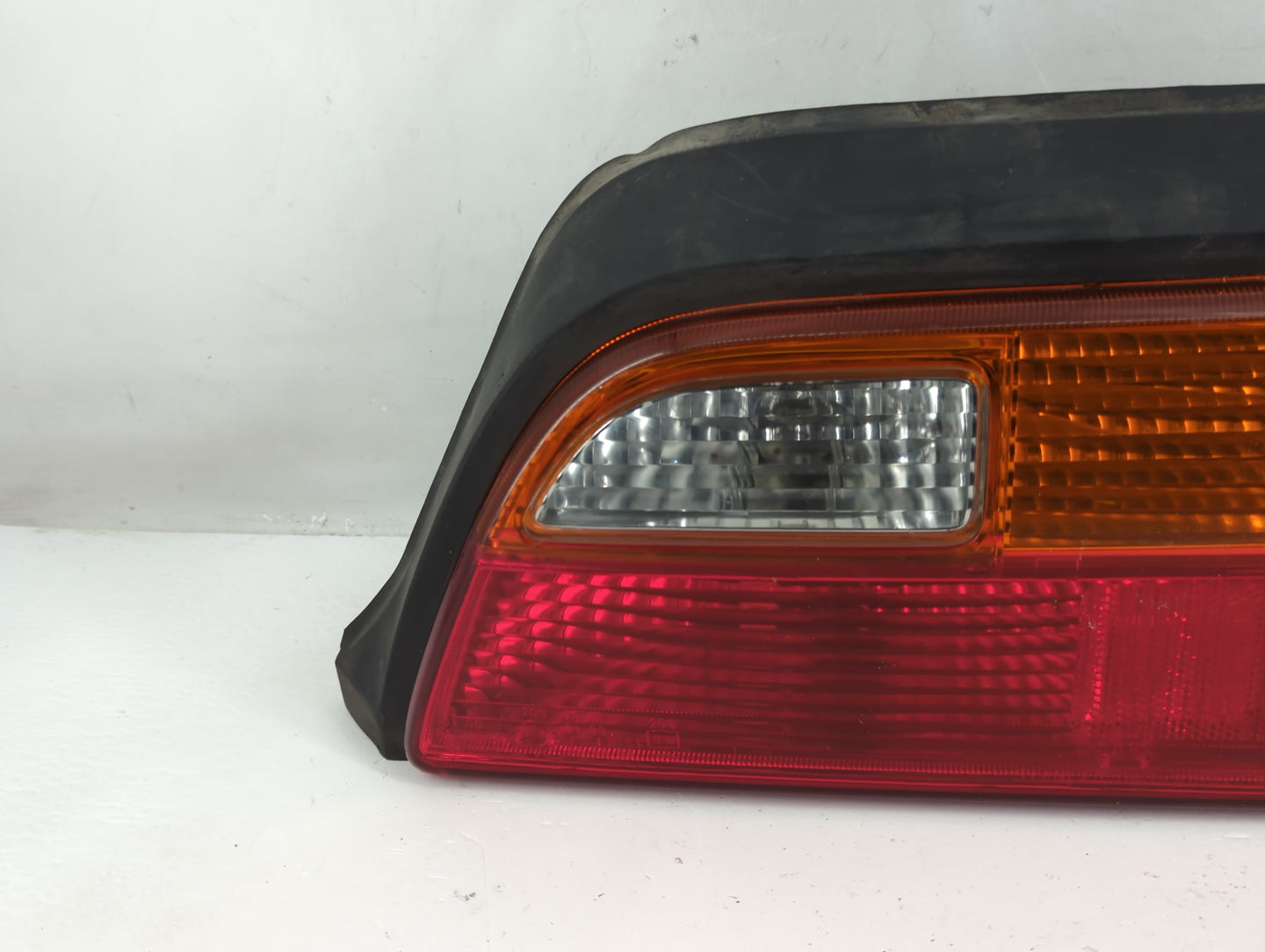 1991-1995 Acura Legend Tail Light Assembly Passenger Right OEM Fits Fits 1991 1992 1993 1994 1995 OEM Used Auto Parts - Oemu