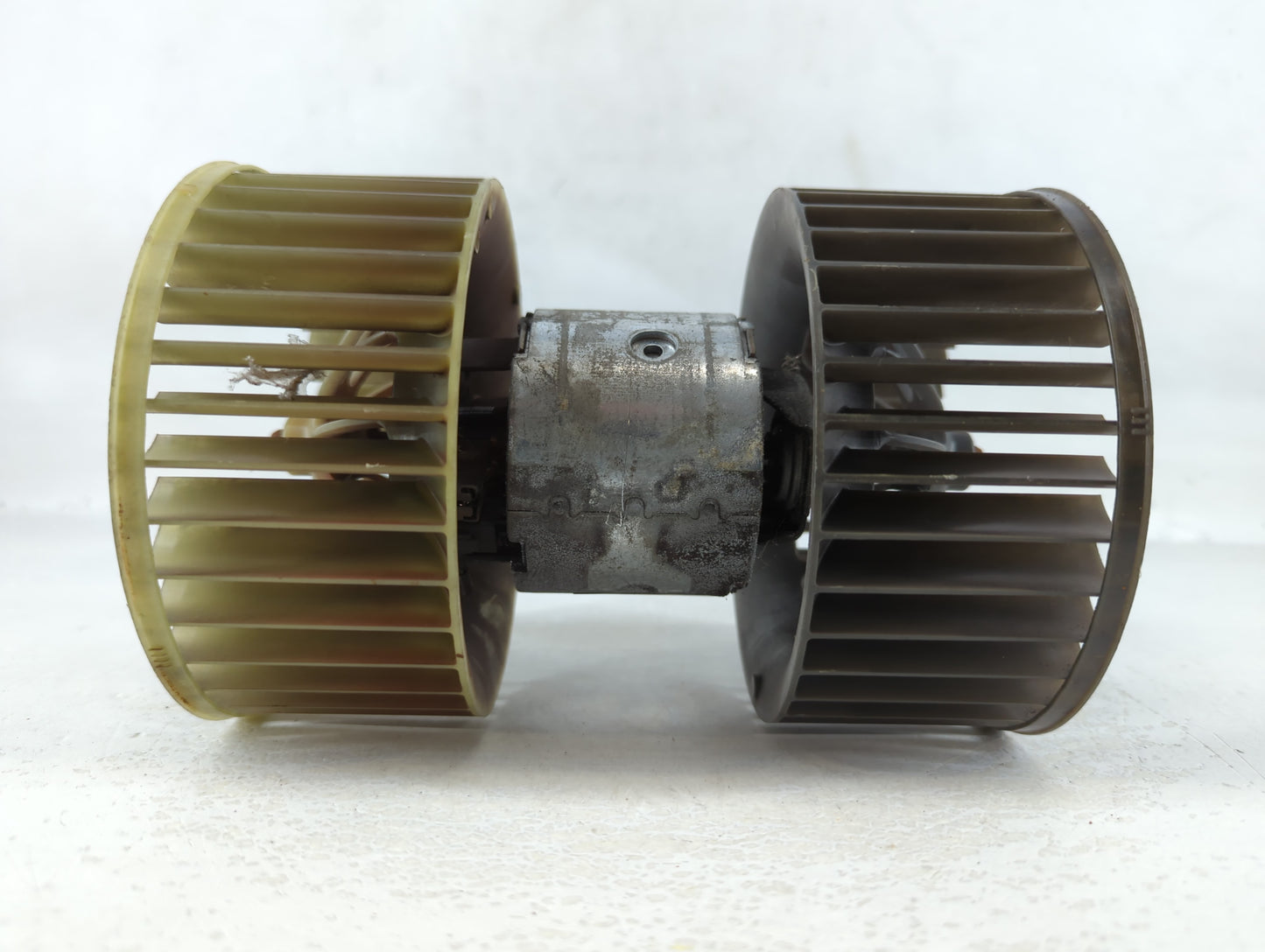 1995-1998 Bmw 318i Heater AC Blower Motor Fits Fits 1992 1993 1994 1995 1996 1997 1998 1999 OEM Used Auto Parts - Oemusedaut