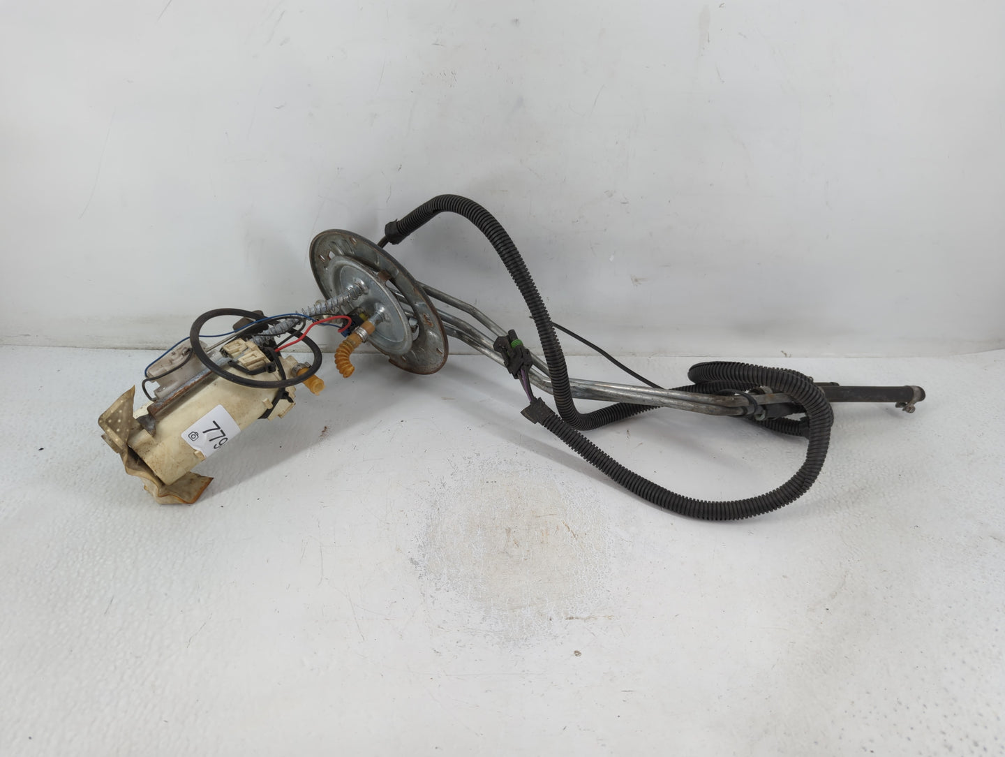 Buick Roadma Electrical Gas Fuel Pump Assembly - Oemusedautoparts1.com