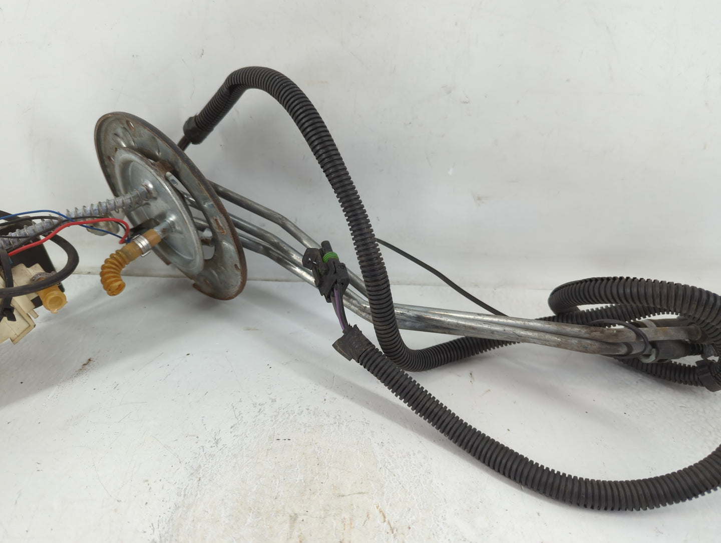 Buick Roadma Electrical Gas Fuel Pump Assembly - Oemusedautoparts1.com