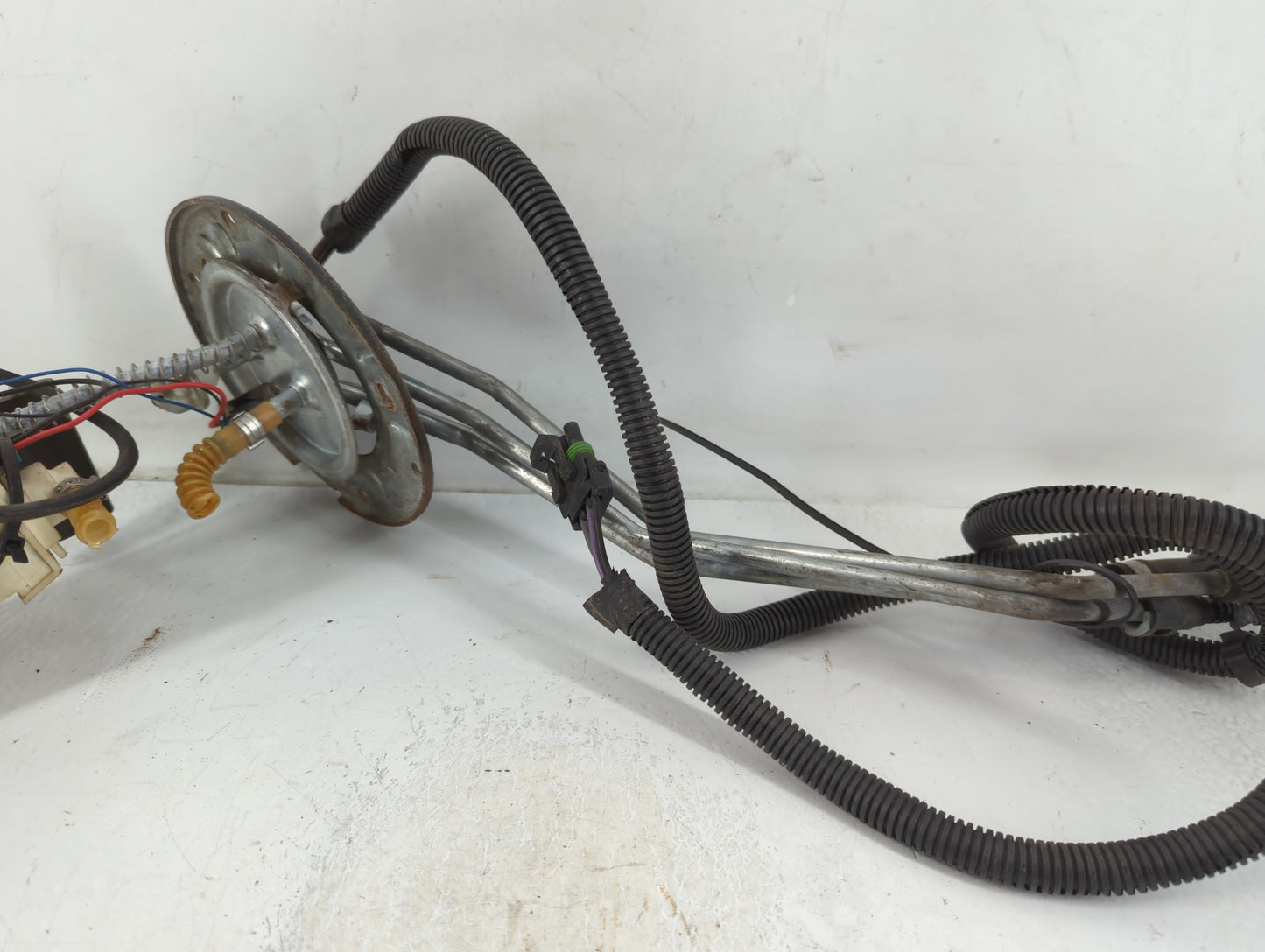 Buick Roadma Electrical Gas Fuel Pump Assembly - Oemusedautoparts1.com