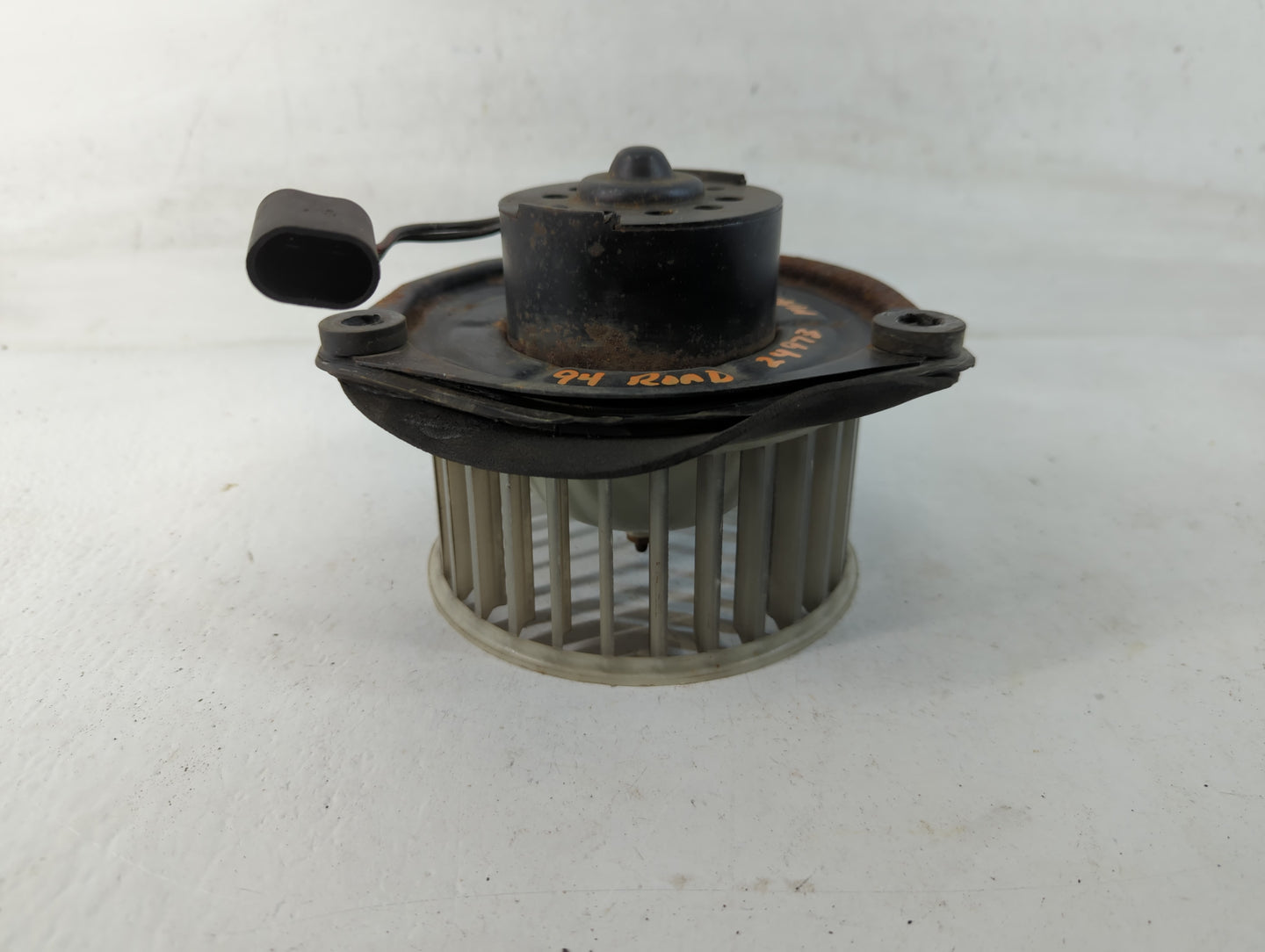 1991-1996 Buick Roadmaster Heater AC Blower Motor Fits Fits 1991 1992 1993 1994 1995 1996 OEM Used Auto Parts - Oemusedautop