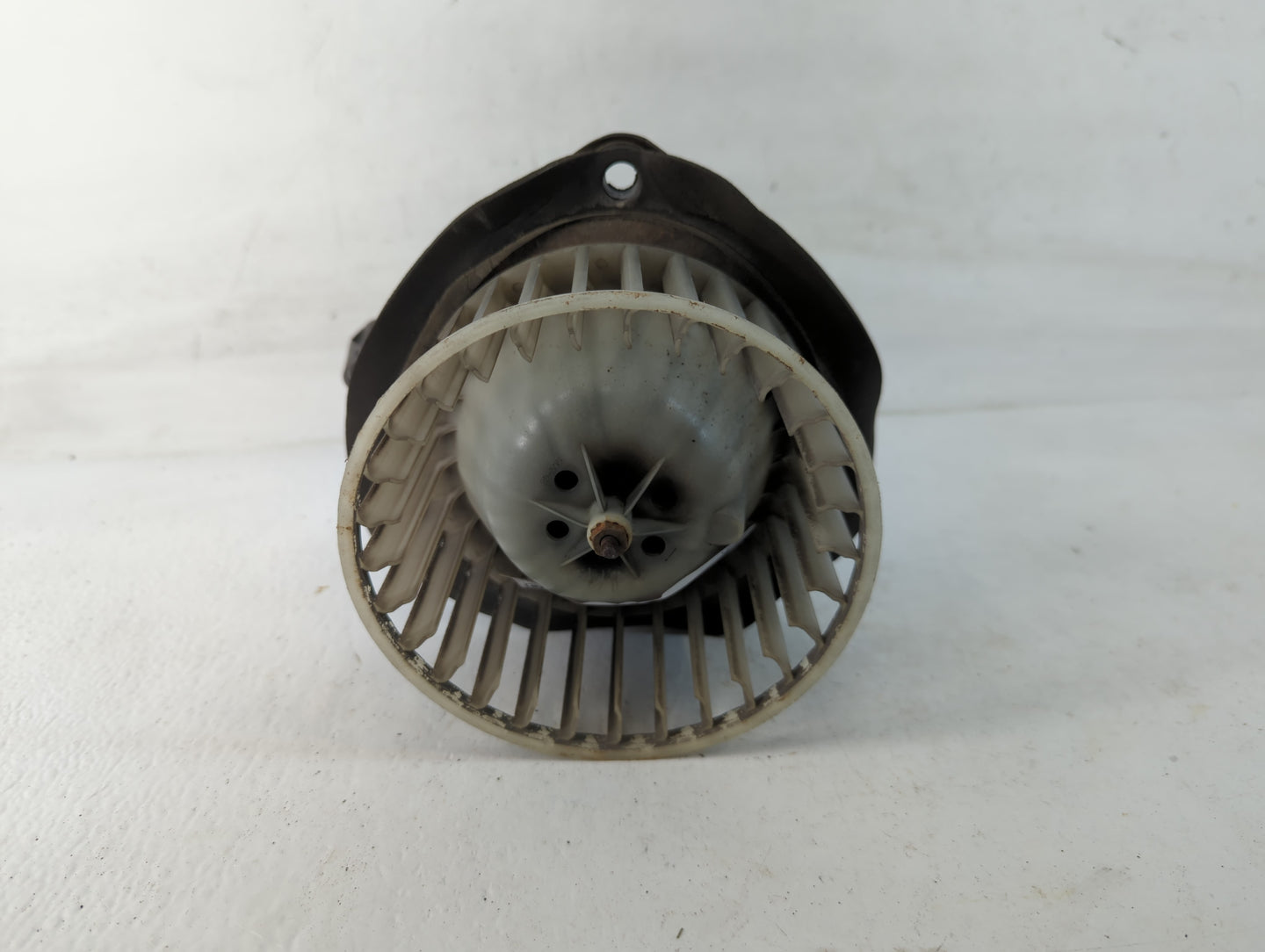1991-1996 Buick Roadmaster Heater AC Blower Motor Fits Fits 1991 1992 1993 1994 1995 1996 OEM Used Auto Parts - Oemusedautop