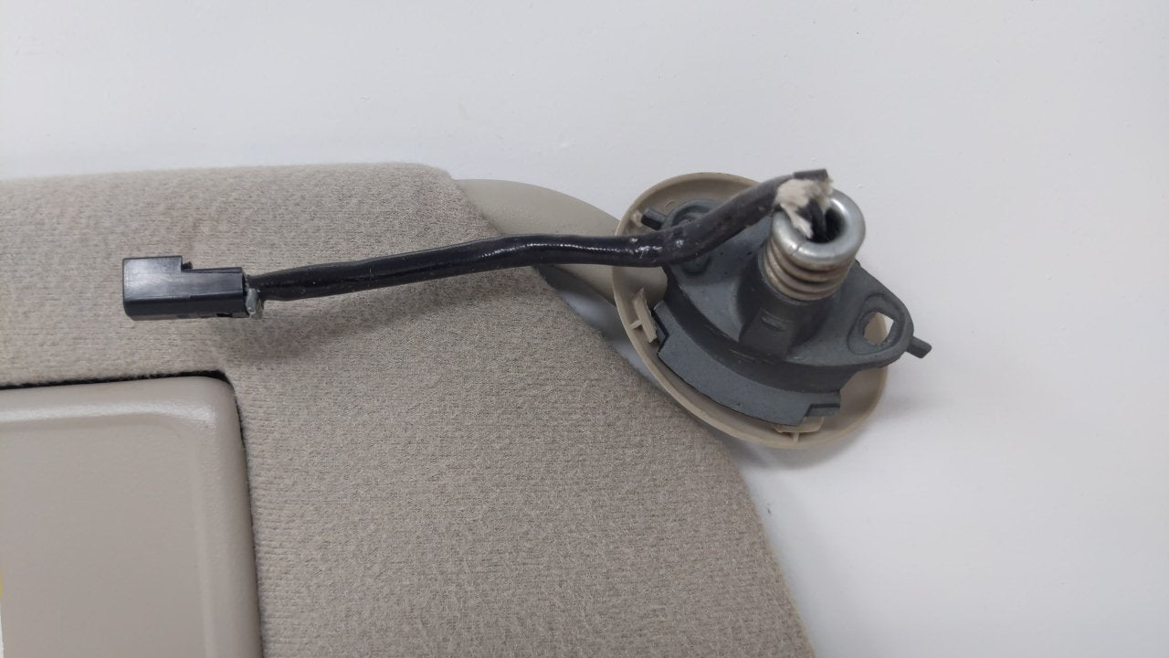 1994 Cadillac Deville Sun Visor Shade Replacement Passenger Right Mirror Fits OEM Used Auto Parts - Oemusedautoparts1.com
