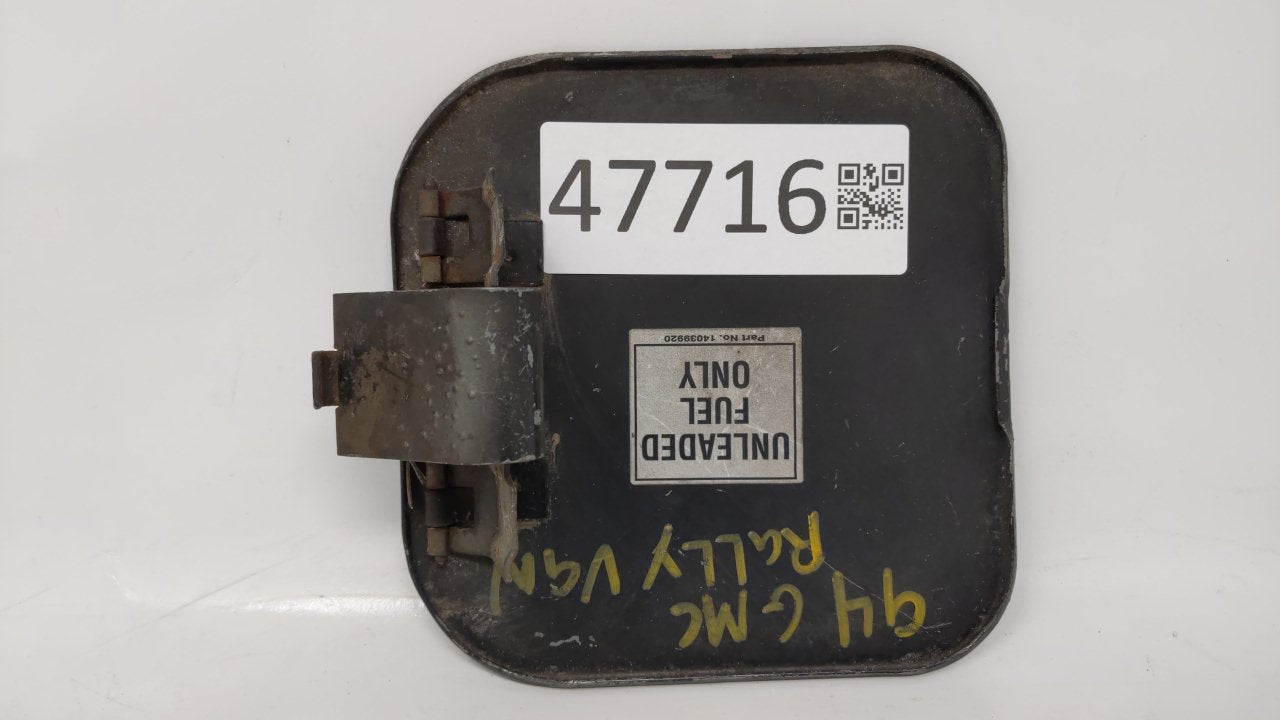 1994 Chevrolet 1500 Fuel Tank Door Lid Gas Tank - Oemusedautoparts1.com