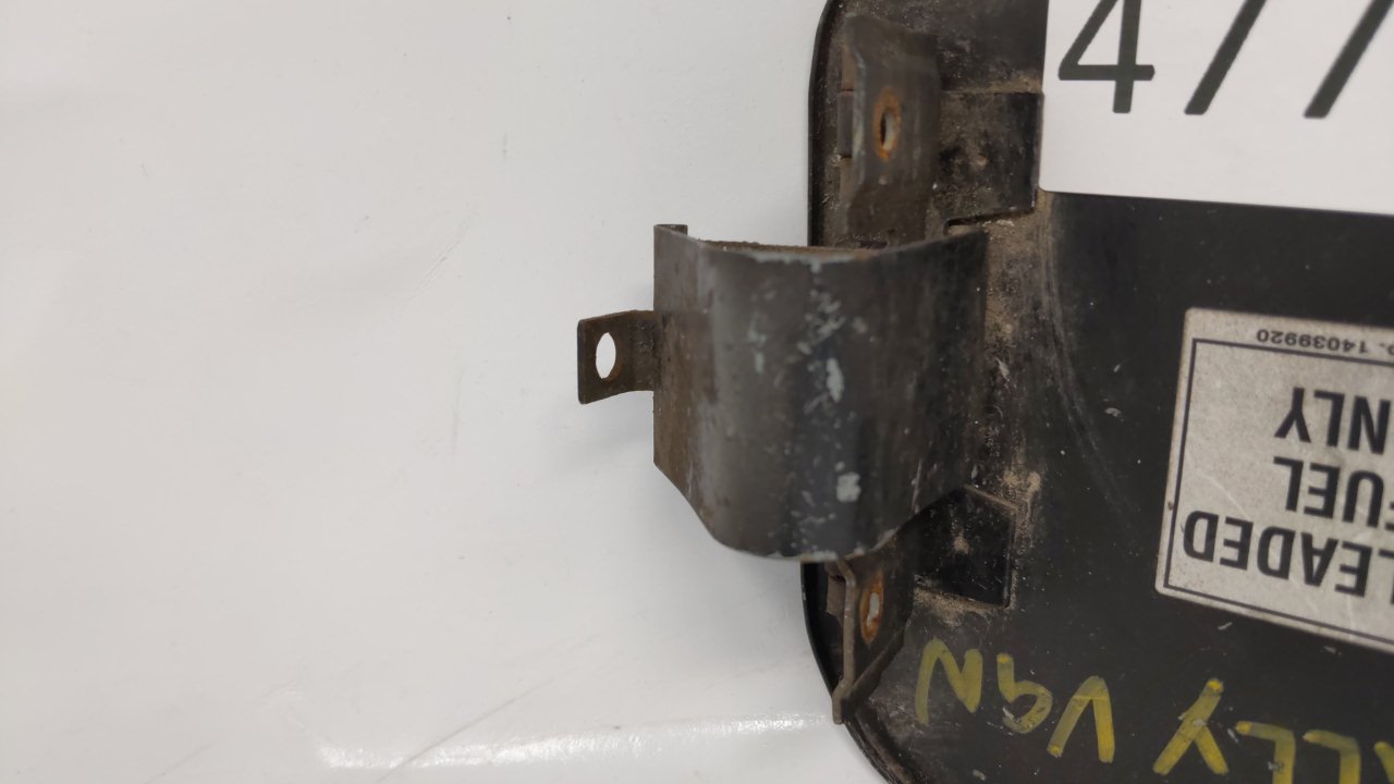 1994 Chevrolet 1500 Fuel Tank Door Lid Gas Tank - Oemusedautoparts1.com