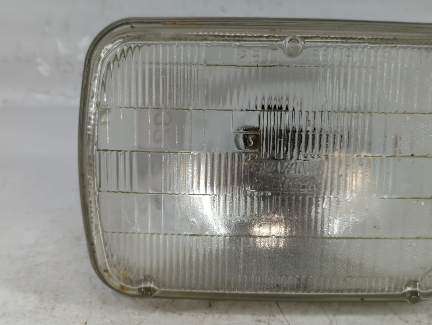 Chevrolet 1500 Passenger Right Oem Head Light Headlight Lamp - Oemusedautoparts1.com