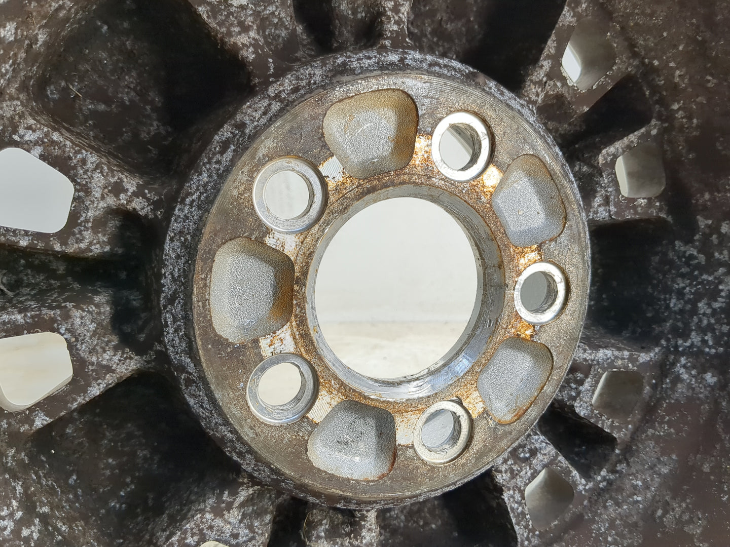 Chevrolet C1500 Oem Wheel Rim 1351864 - Oemusedautoparts1.com