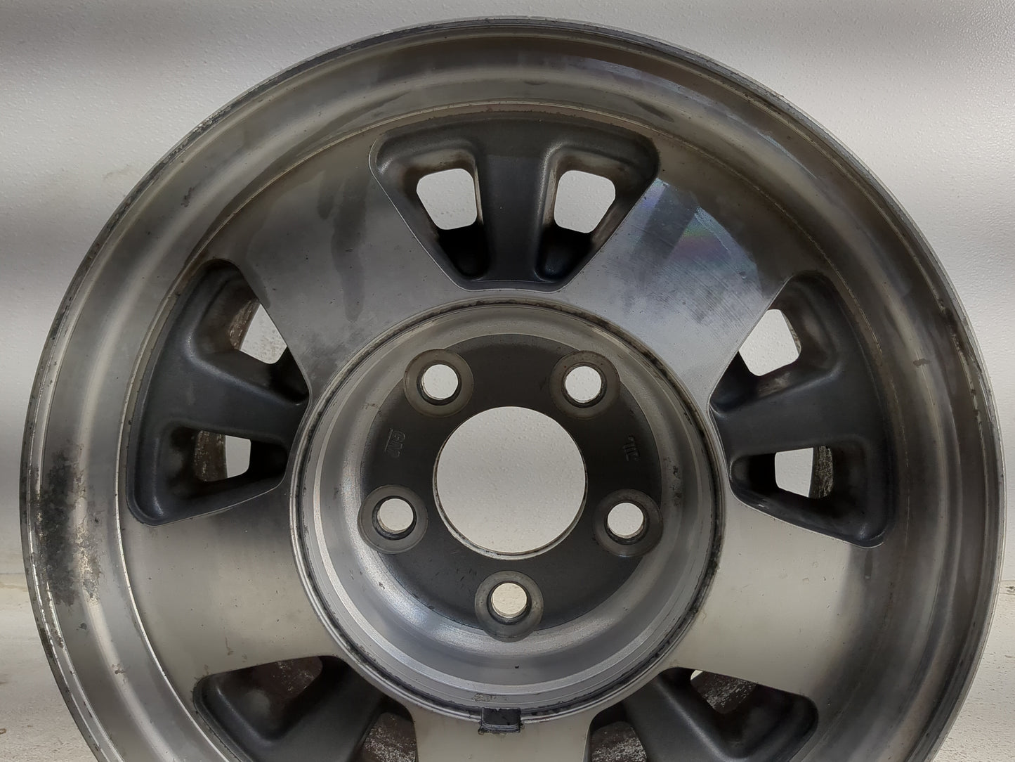 Chevrolet C1500 Oem Wheel Rim 1351866 - Oemusedautoparts1.com