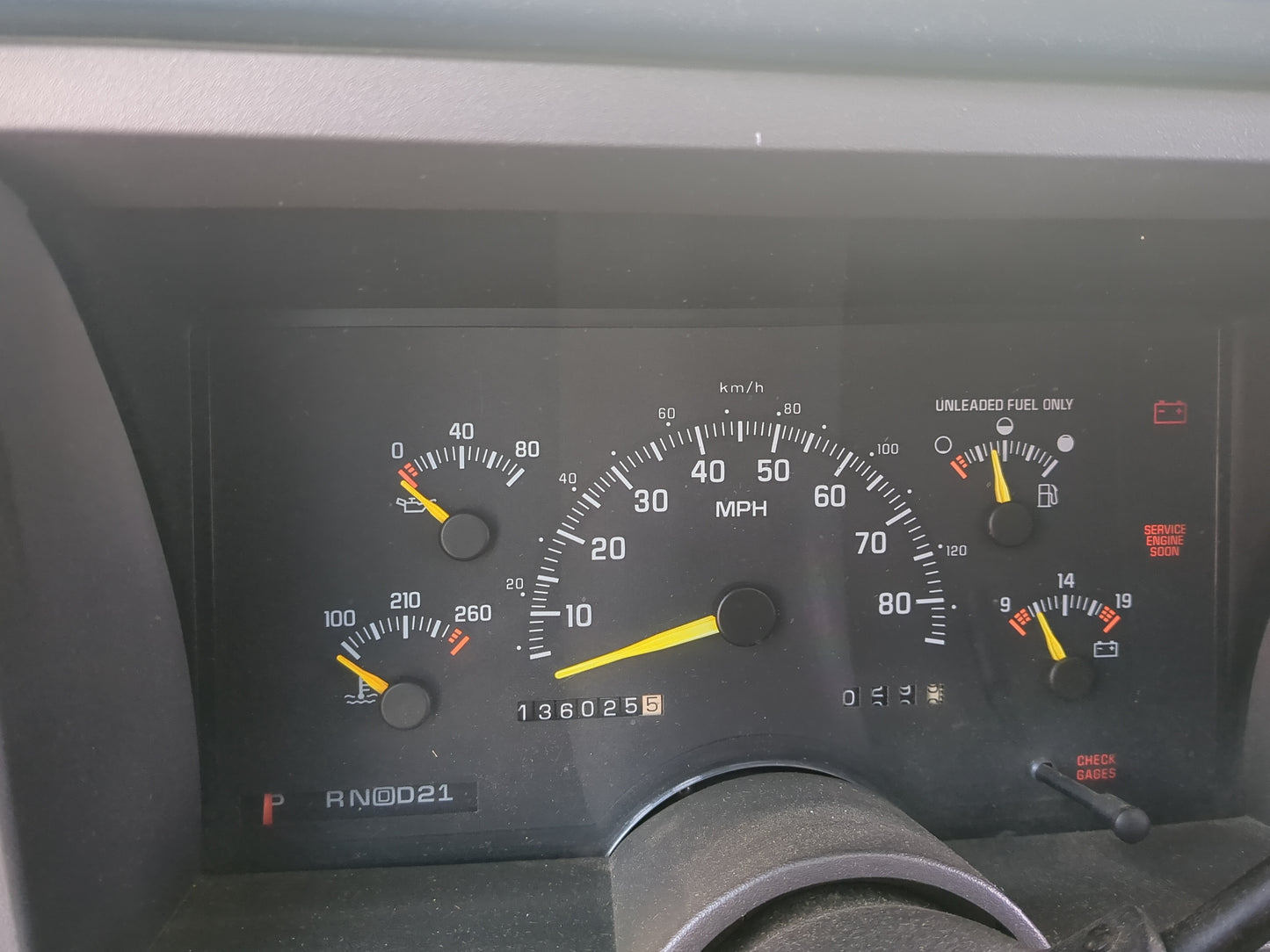 1994 Chevrolet C1500 Instrument Cluster Speedometer Gauges Miles:136K Fits OEM Used Auto Parts - Oemusedautoparts1.com