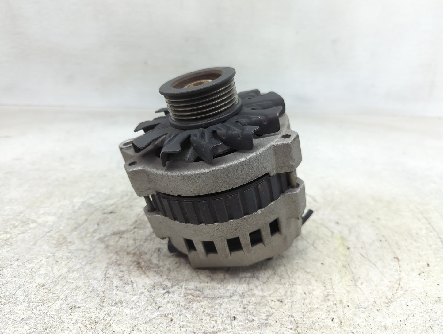 1994 Chevrolet C1500 Alternator Replacement Generator Charging Assembly Engine OEM P/N:213-4577F Fits Fits 1995 OEM Used Aut