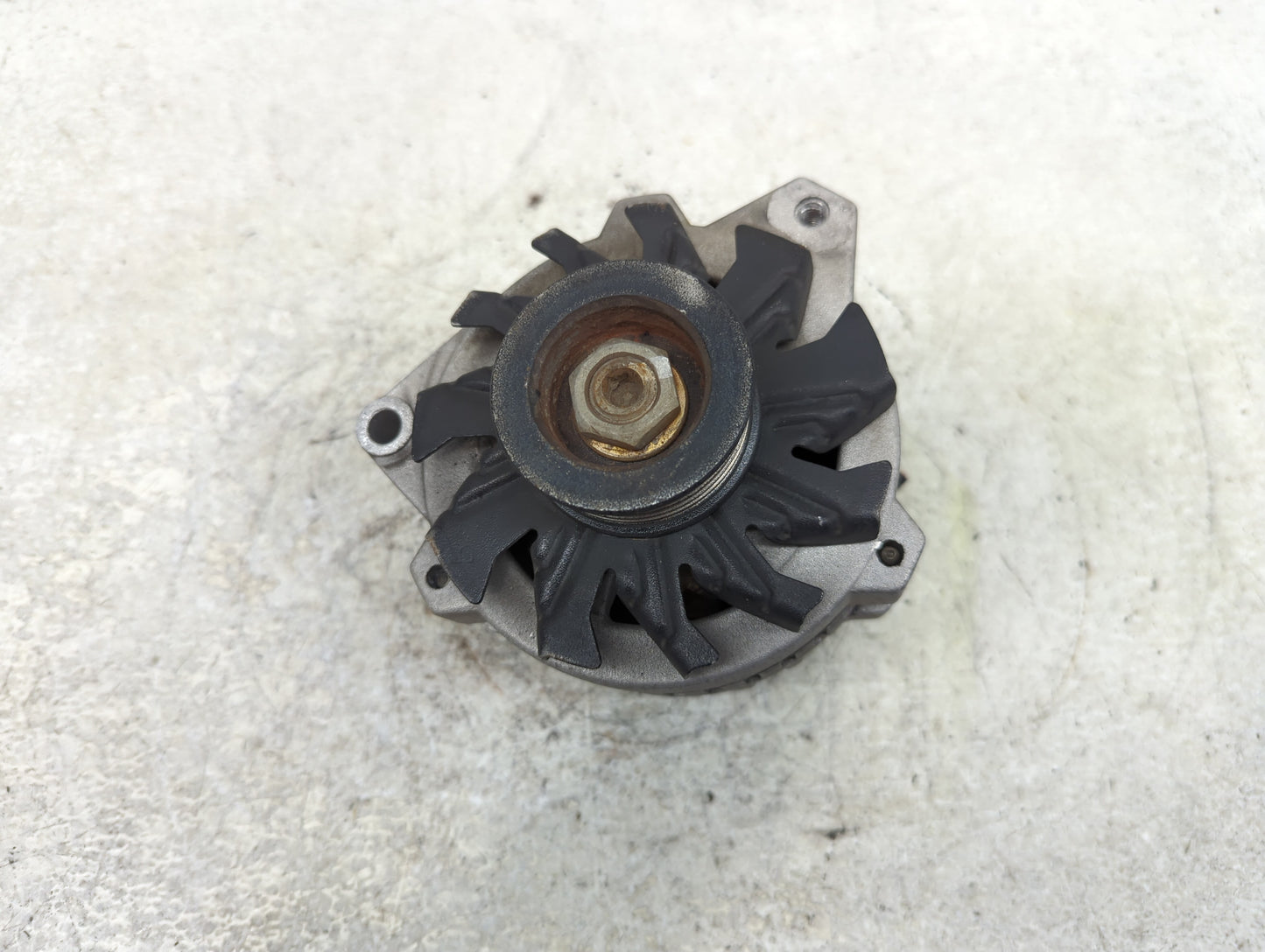 1994 Chevrolet C1500 Alternator Replacement Generator Charging Assembly Engine OEM P/N:213-4577F Fits Fits 1995 OEM Used Aut