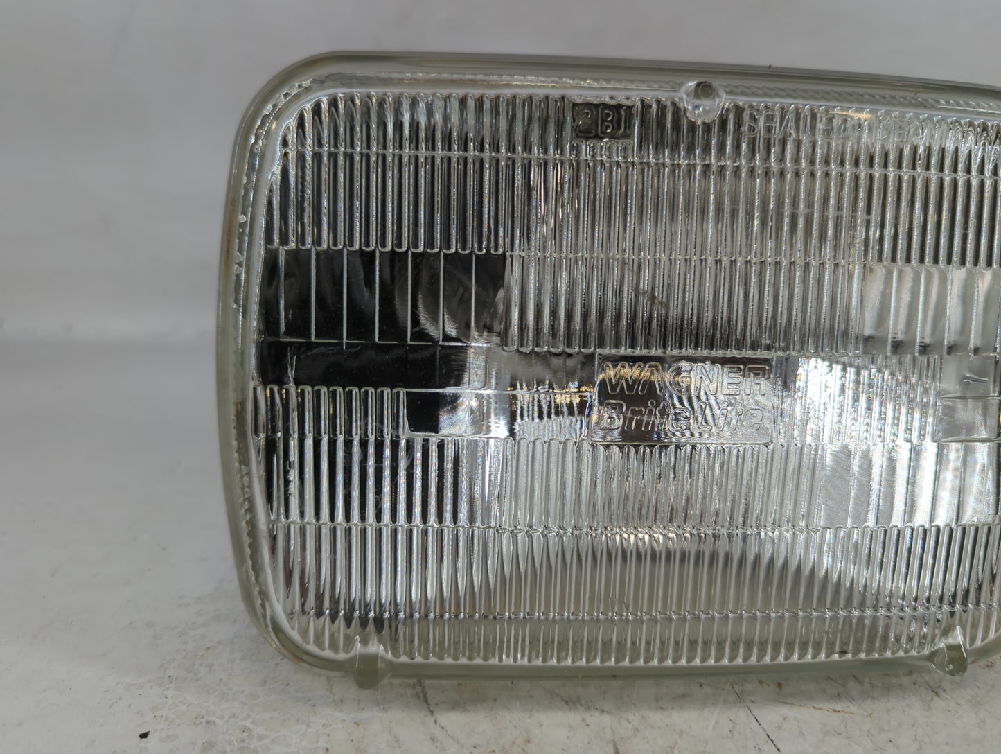 Chevrolet C1500 Driver Left Oem Head Light Headlight Lamp - Oemusedautoparts1.com