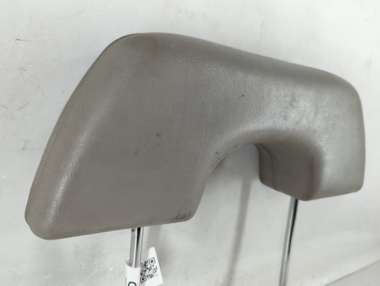 1994 Chevrolet C1500 Headrest Head Rest Front Driver Passenger Seat Fits OEM Used Auto Parts - Oemusedautoparts1.com