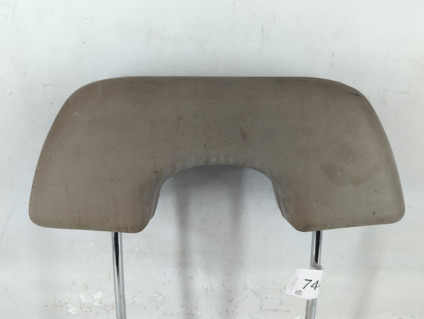 1994 Chevrolet C1500 Headrest Head Rest Front Driver Passenger Seat Fits OEM Used Auto Parts - Oemusedautoparts1.com