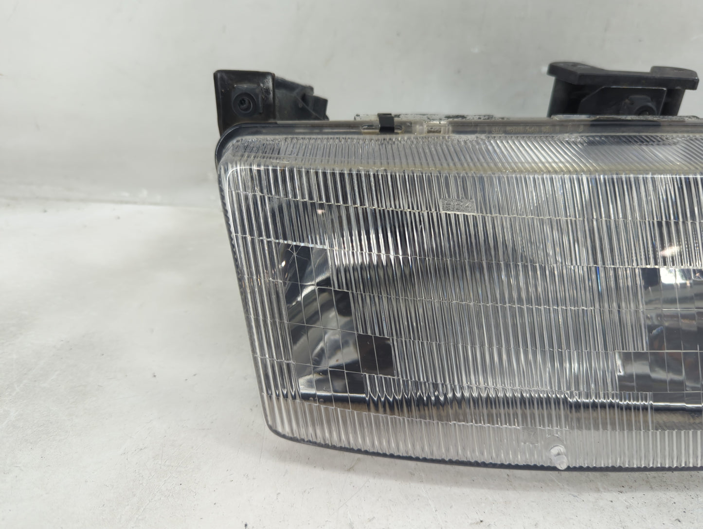 1994 Chevrolet Lumina Passenger Right Oem Head Light Headlight Lamp - Oemusedautoparts1.com