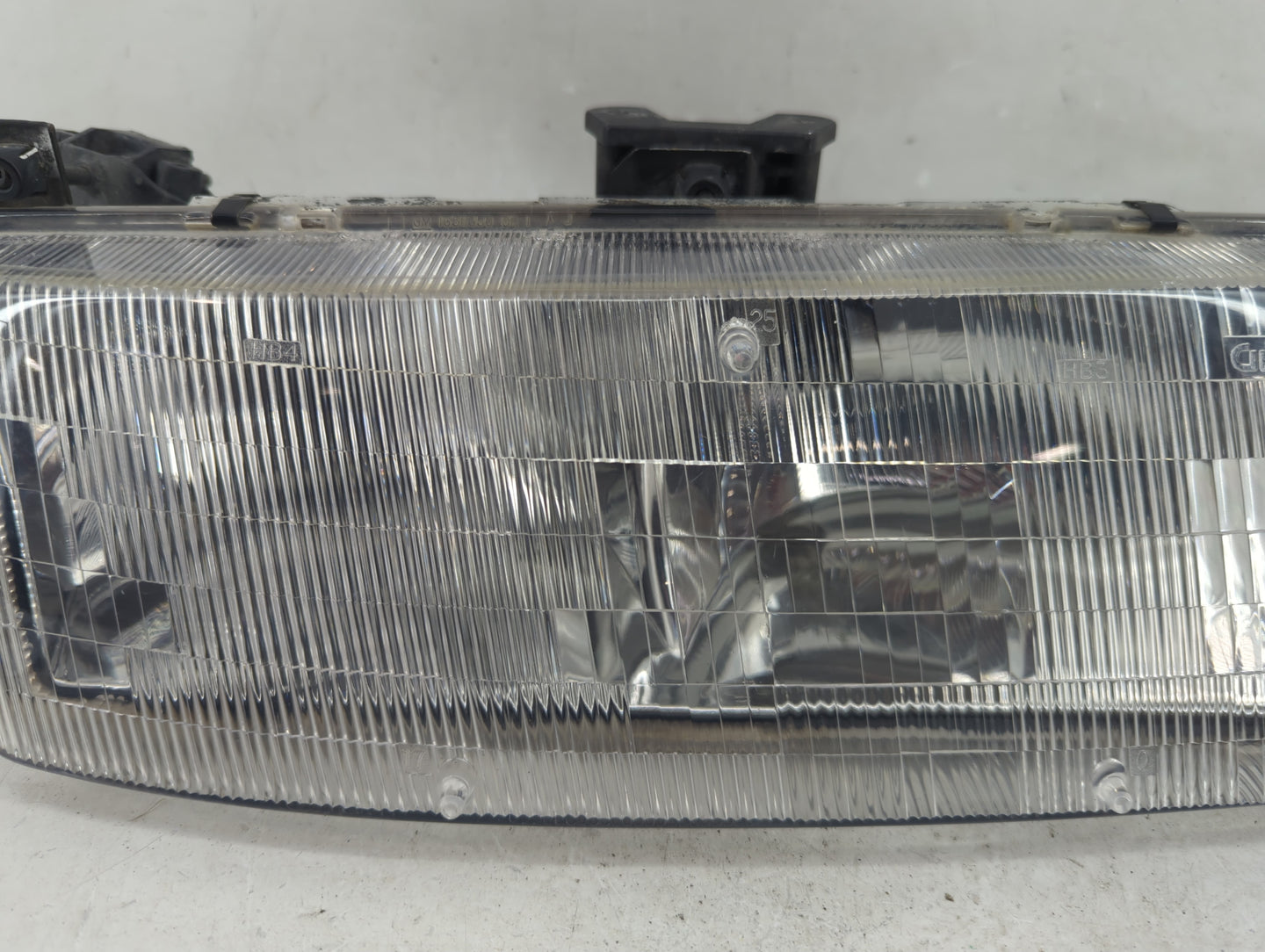 1994 Chevrolet Lumina Passenger Right Oem Head Light Headlight Lamp - Oemusedautoparts1.com
