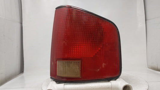 1995-2003 Chevrolet S10 Tail Light Assembly Passenger Right OEM Fits Fits 1995 1996 1997 1998 1999 2000 2001 2002 2003 OEM Used Auto Parts