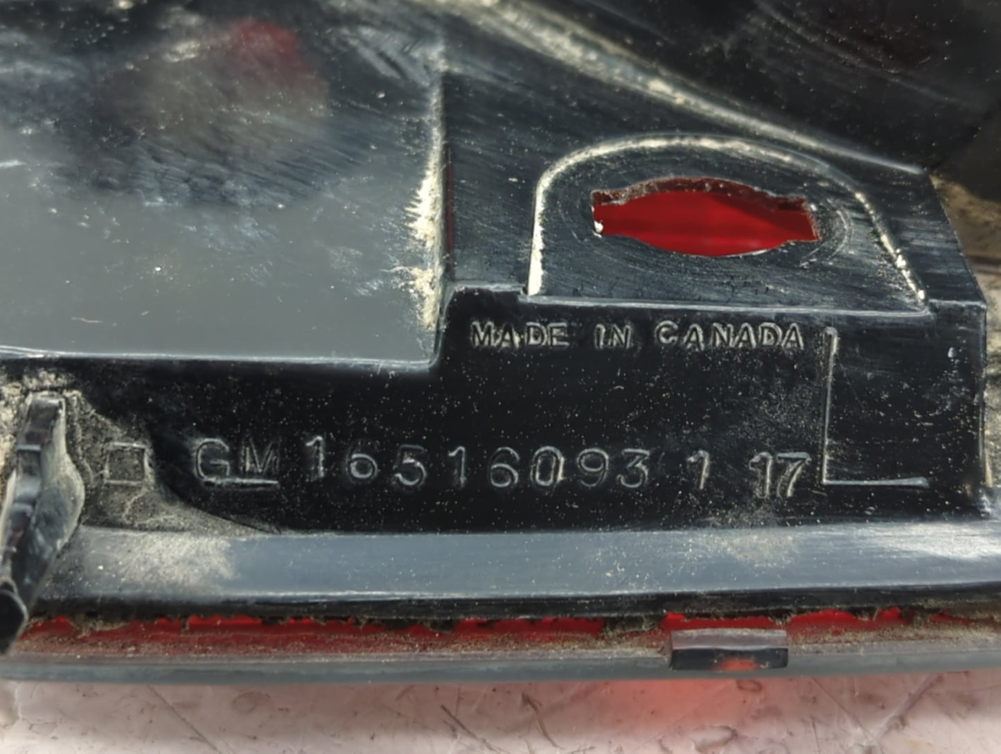 1994-2003 Chevrolet S10 Tail Light Assembly Driver Left OEM P/N:16516093 Fits OEM Used Auto Parts - Oemusedautoparts1.com