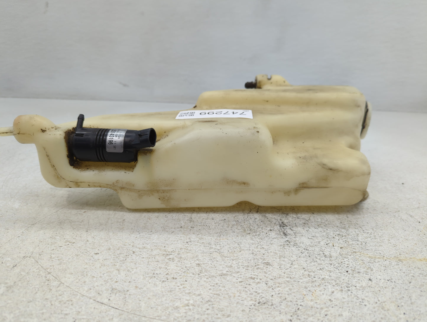 1994 Chevrolet S10 Windshield Washer Fluid Reservoir Bottle Oem - Oemusedautoparts1.com