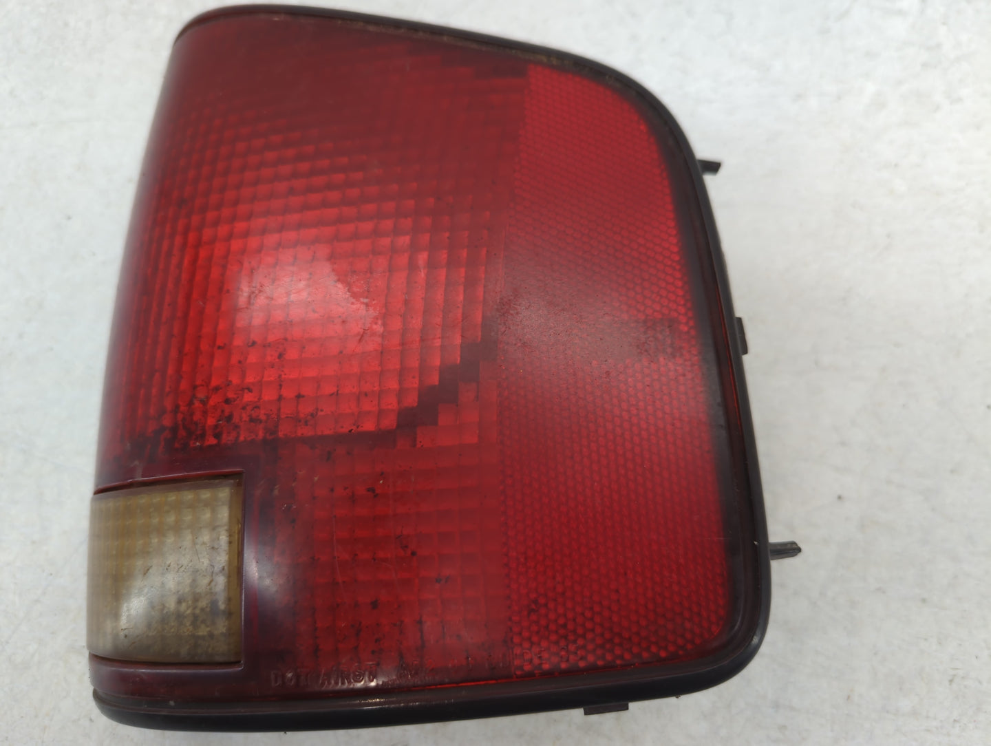 1994-2003 Chevrolet S10 Tail Light Assembly Passenger Right OEM P/N:16516094 Fits OEM Used Auto Parts - Oemusedautoparts1.co