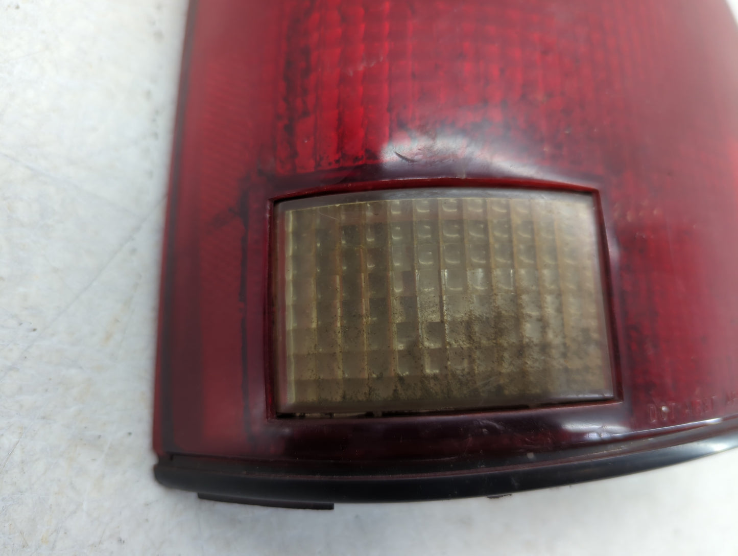 1994-2003 Chevrolet S10 Tail Light Assembly Passenger Right OEM P/N:16516094 Fits OEM Used Auto Parts - Oemusedautoparts1.co