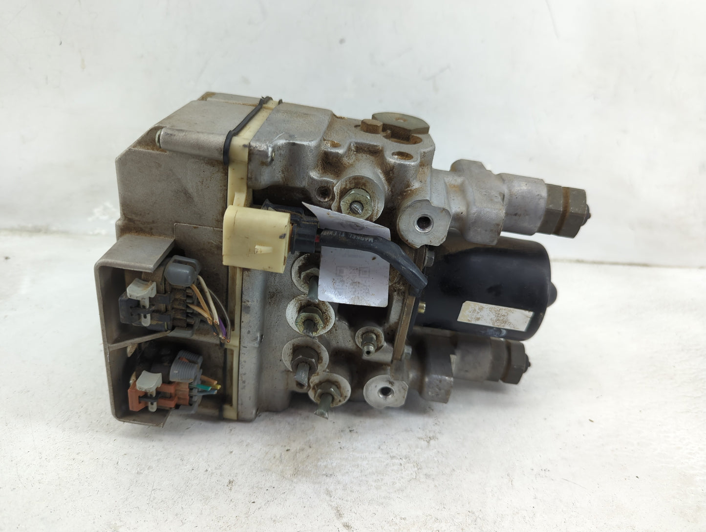 1994 Chevrolet Suburban 2500 ABS Pump Control Module Replacement P/N:RC62 467-T Fits OEM Used Auto Parts - Oemusedautoparts1