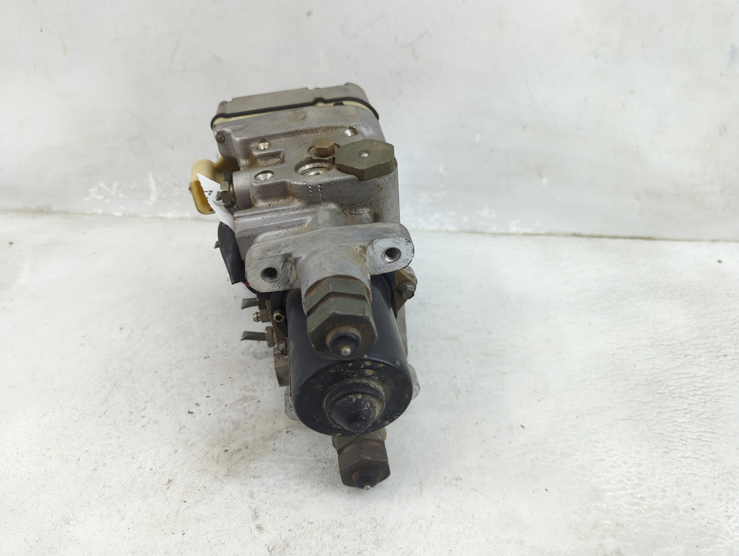 1994 Chevrolet Suburban 2500 ABS Pump Control Module Replacement P/N:RC62 467-T Fits OEM Used Auto Parts - Oemusedautoparts1