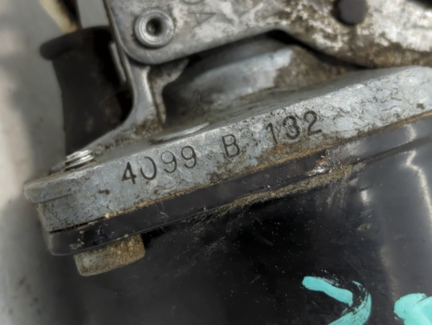 1994 Chrysler Lebaron Front Windshield Wiper Motor P/N:4099 B 132 Fits Fits 1990 1991 1992 1993 1995 1996 1997 OEM Used Auto