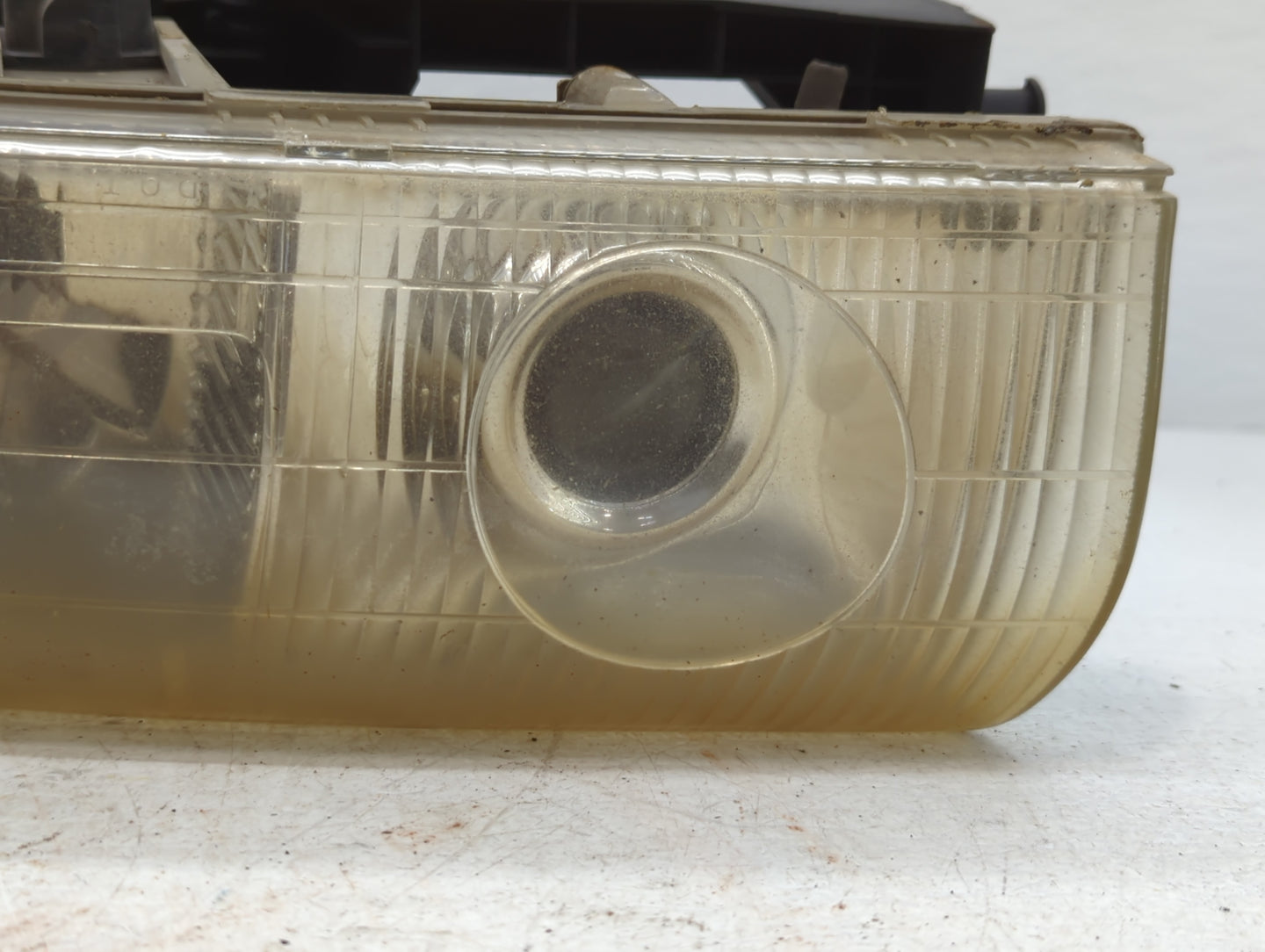 1994 Chrysler Lhs Driver Left Oem Head Light Headlight Lamp - Oemusedautoparts1.com