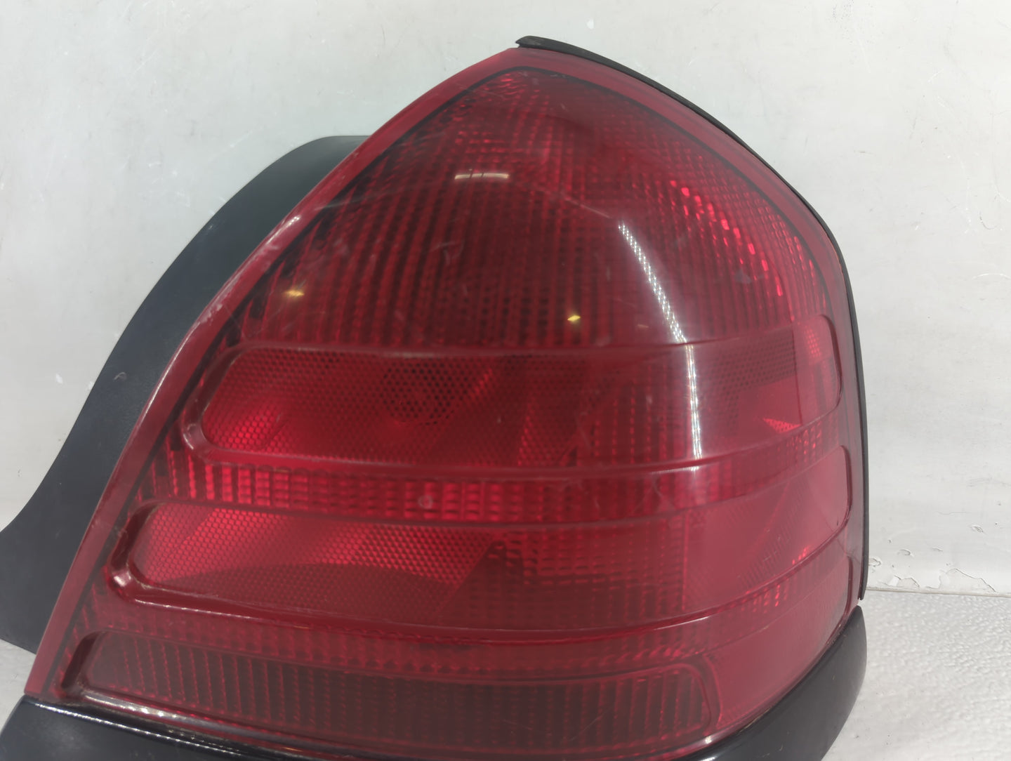 1994 Chrysler Voyager Tail Light Assembly Passenger Right OEM P/N:F8AX-13440-A Fits Fits 1991 1992 1993 1995 OEM Used Auto P