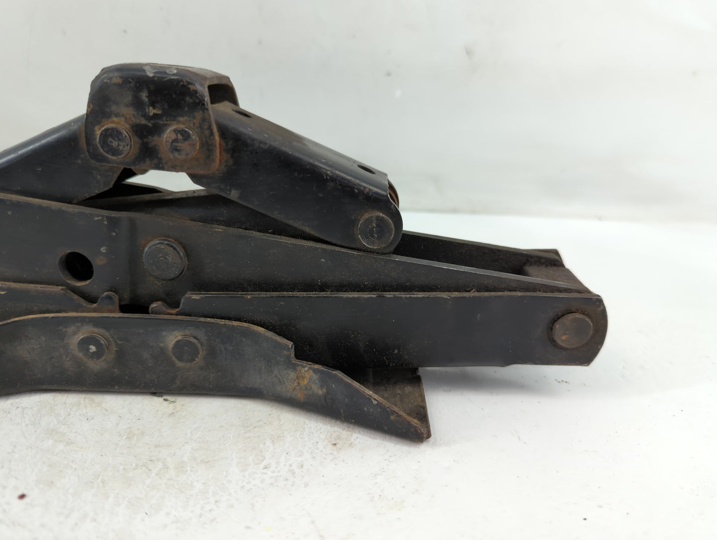 1994 Chrysler Voyager Spare Scissor Car Jack - Oemusedautoparts1.com