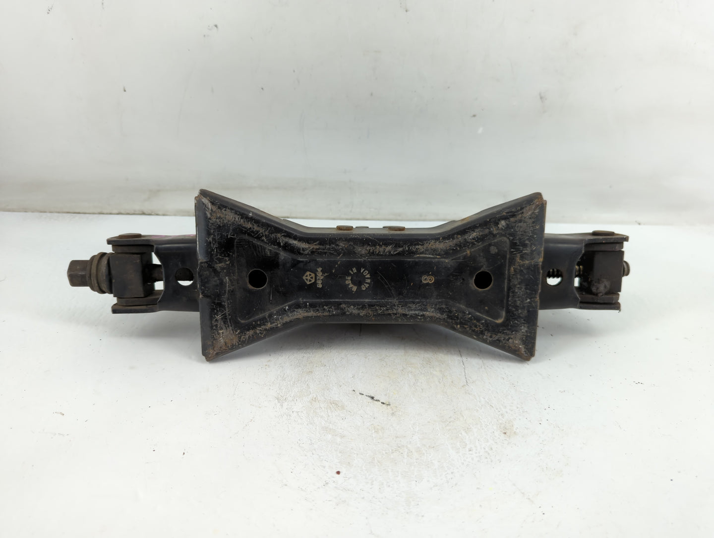 1994 Chrysler Voyager Spare Scissor Car Jack - Oemusedautoparts1.com