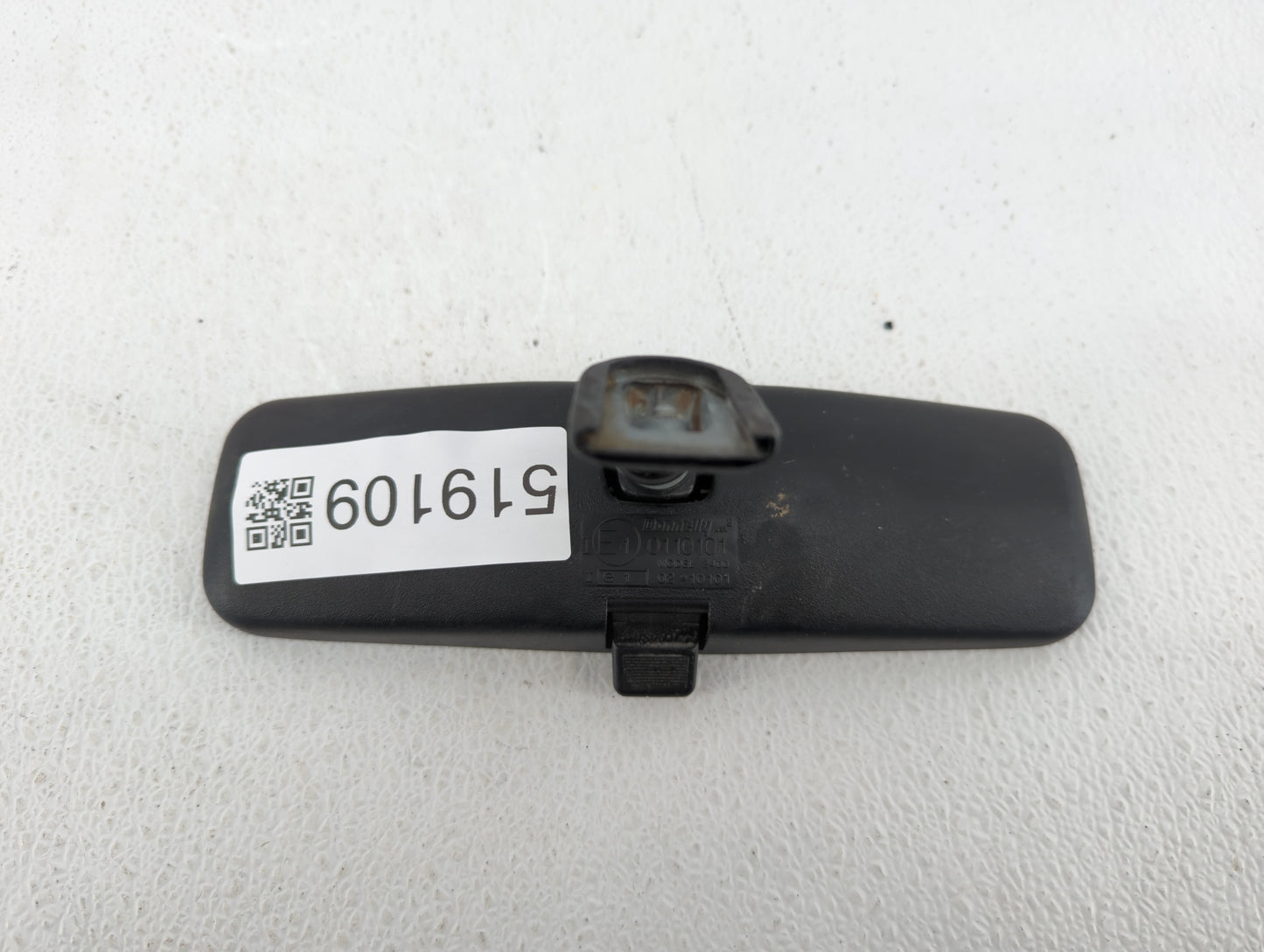 1994 Dodge Caravan Interior Rear View Mirror Replacement OEM P/N:E10110101 Fits OEM Used Auto Parts - Oemusedautoparts1.com