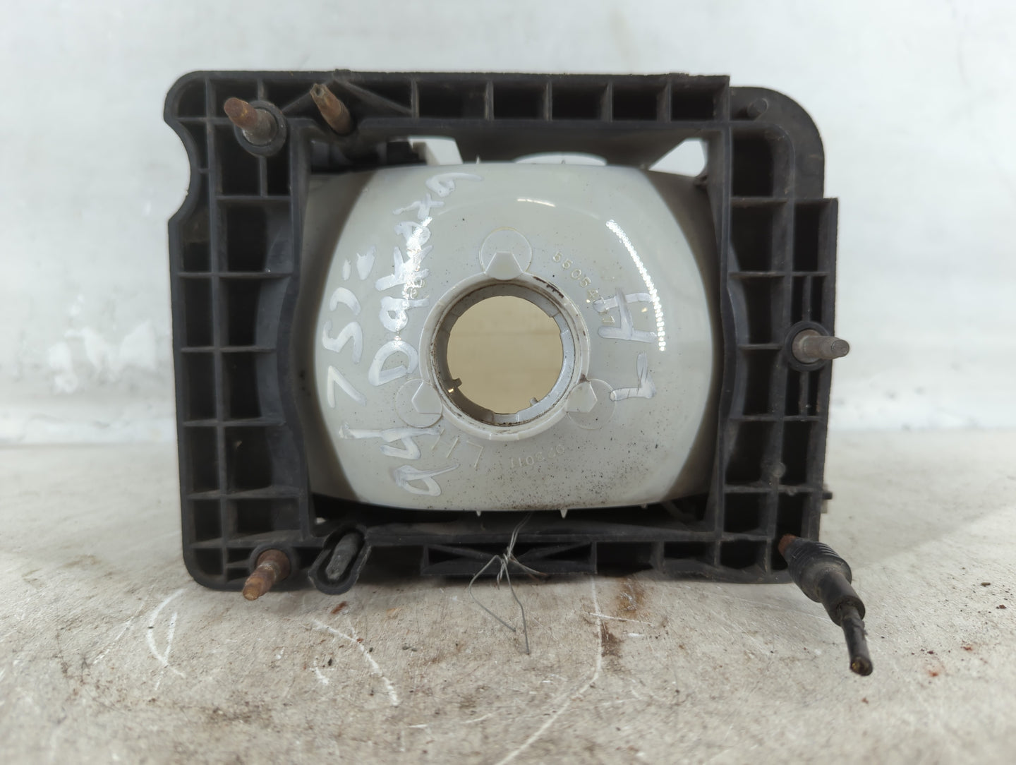 1991-1996 Dodge Dakota Passenger Right Oem Head Light Headlight Lamp - Oemusedautoparts1.com