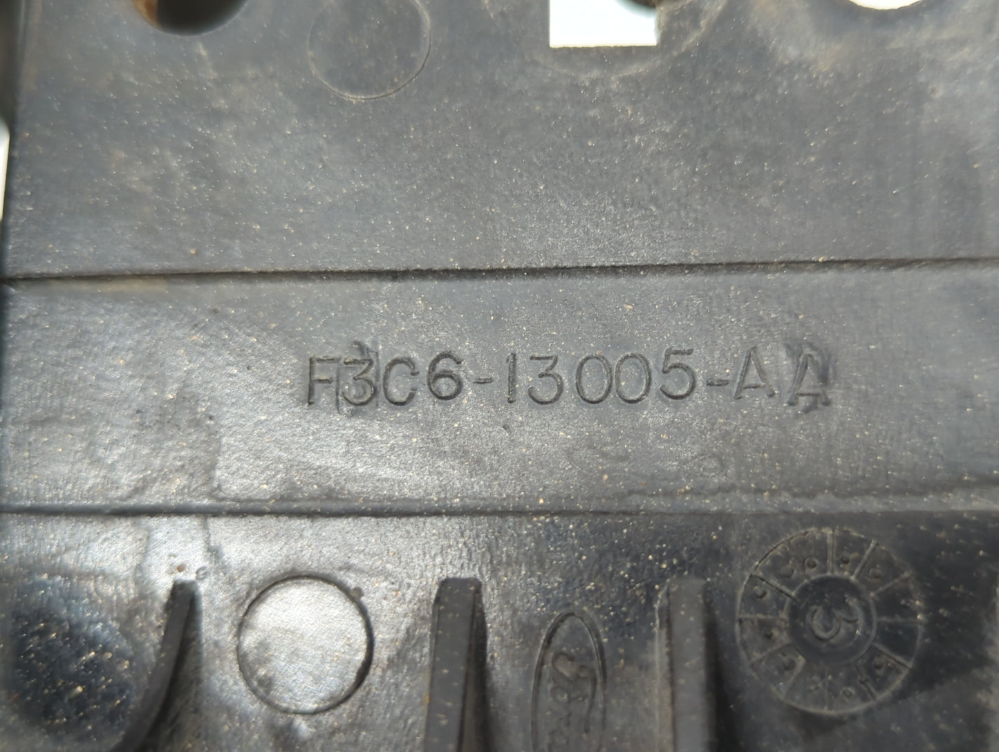 1991-1996 Ford Escort Passenger Right Oem Head Light Headlight Lamp - Oemusedautoparts1.com