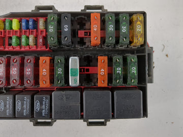1994 Ford Expedition Fusebox Fuse Box Panel Relay Module P/N:F7LB-14B176-A Fits OEM Used Auto Parts