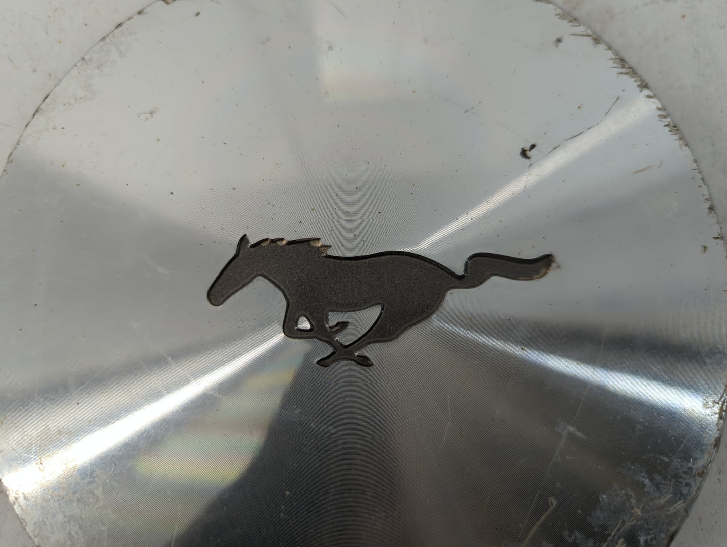 1994 Ford Mustang Center Cap Oem - Oemusedautoparts1.com