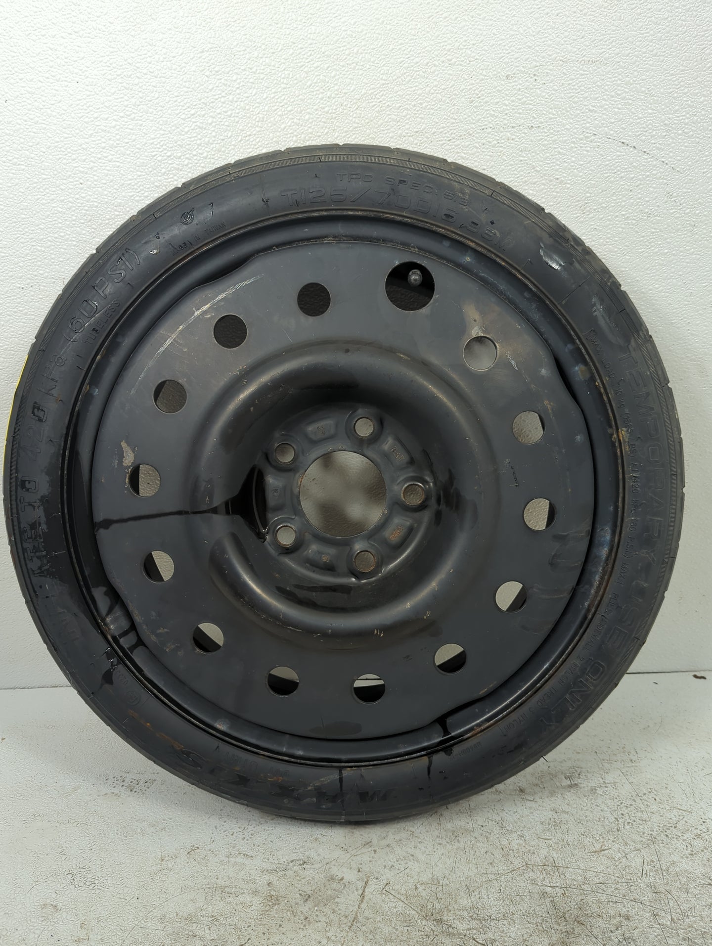 1994-1995 Ford Mustang Spare Donut Tire Wheel Rim Oem - Oemusedautoparts1.com