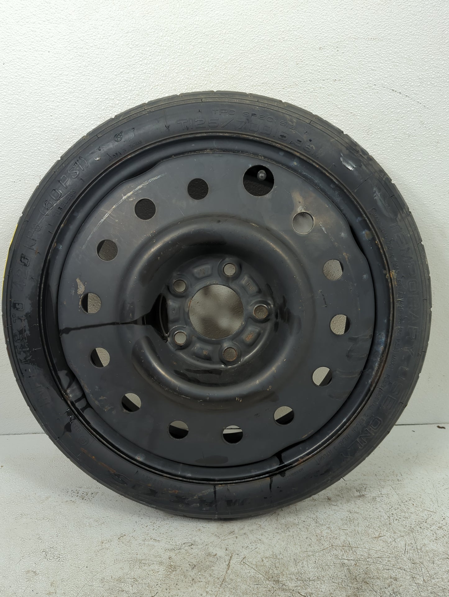 1994-1995 Ford Mustang Spare Donut Tire Wheel Rim Oem - Oemusedautoparts1.com