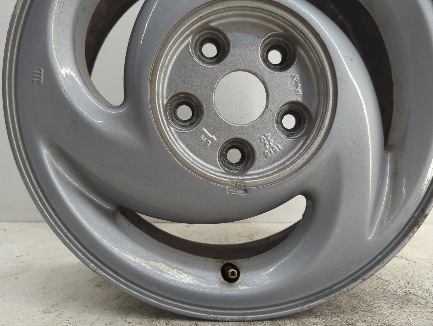 1994 Ford Probe Oem Wheel Rim 1020715 - Oemusedautoparts1.com