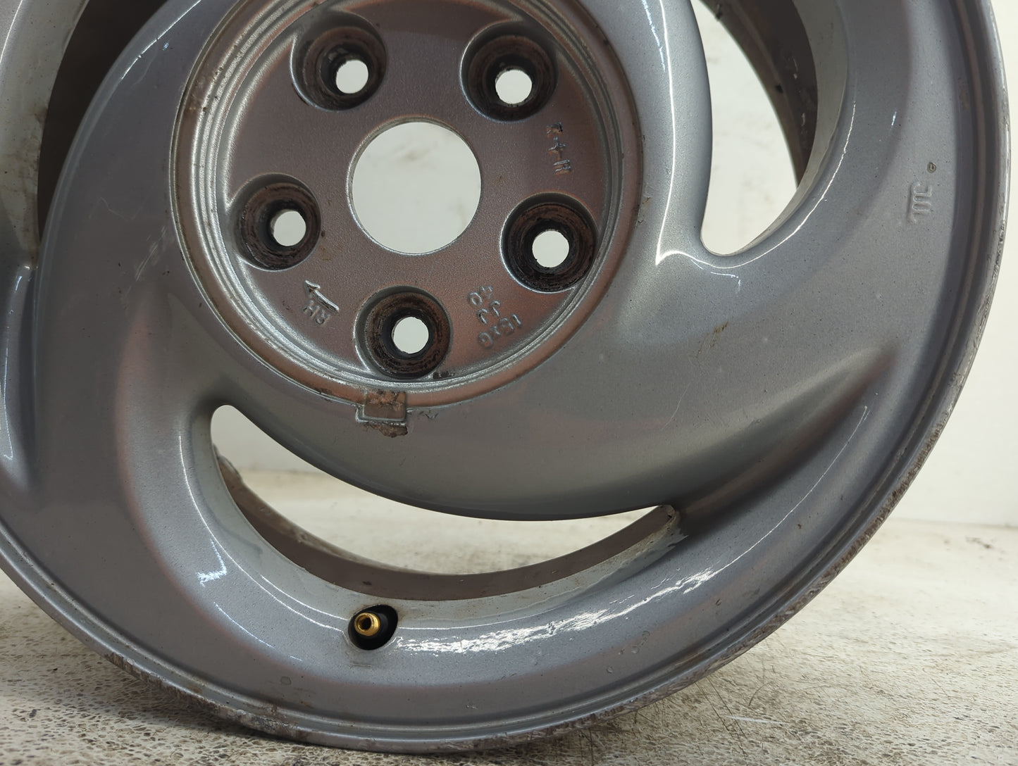 1994 Ford Probe Oem Wheel Rim 1020717 - Oemusedautoparts1.com