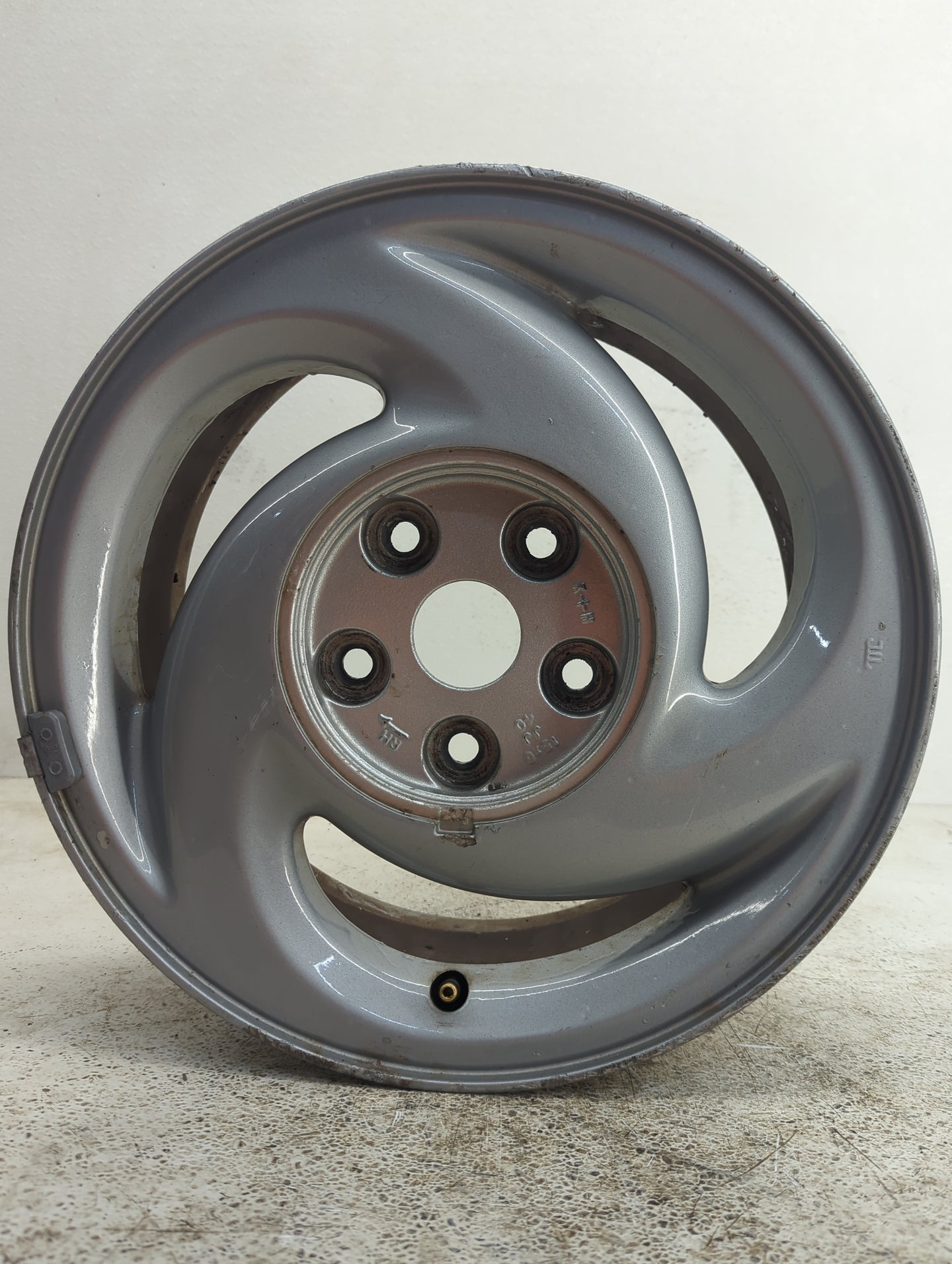 1994 Ford Probe Oem Wheel Rim 1020717 - Oemusedautoparts1.com