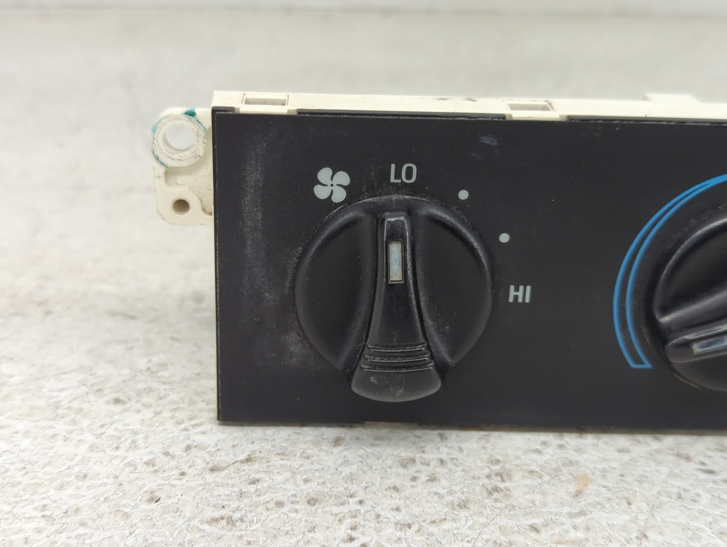 1994-1997 Ford Probe Climate Control Module Temperature AC/Heater Replacement Fits Fits 1994 1995 1996 1997 OEM Used Auto Pa