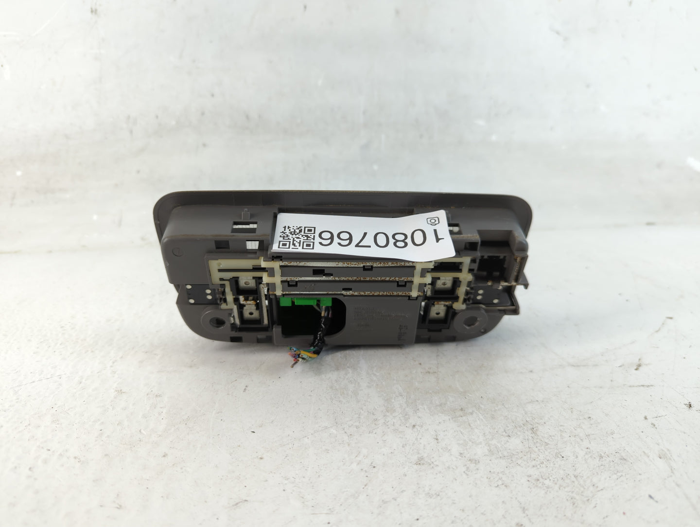 1994 Ford Ranger DOME LIGHT Title - Oemusedautoparts1.com