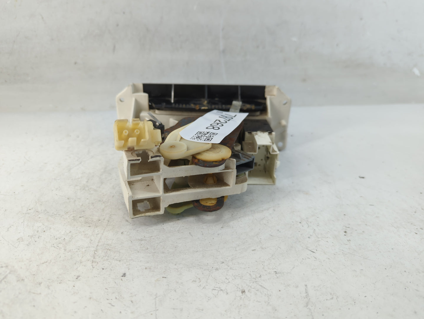 1994 Ford Ranger Climate Control Module Temperature AC/Heater Replacement P/N:F37H-19C925-AE Fits OEM Used Auto Parts - Oemu