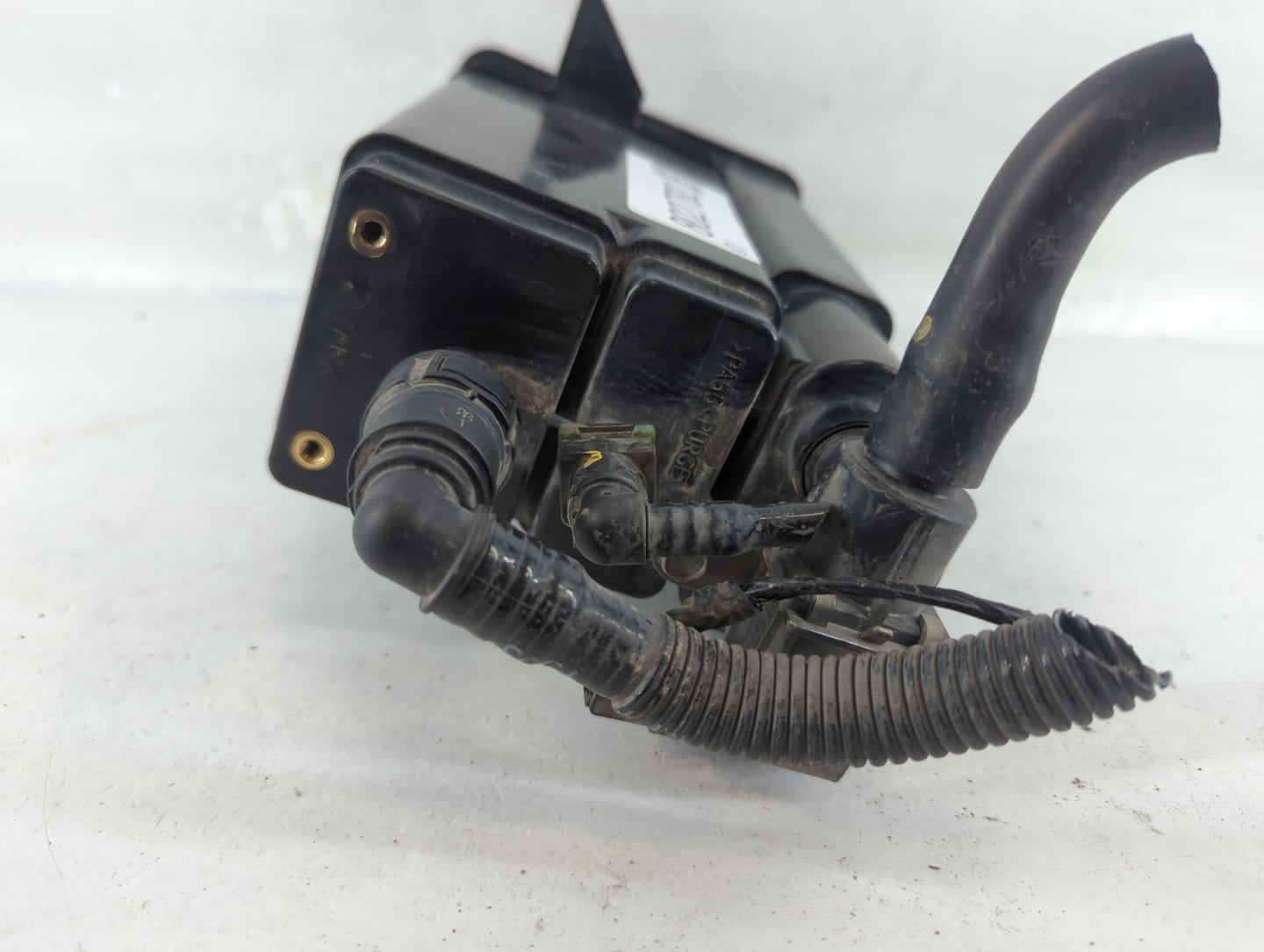 1994 Ford Ranger Fuel Vapor Charcoal Canister - Oemusedautoparts1.com