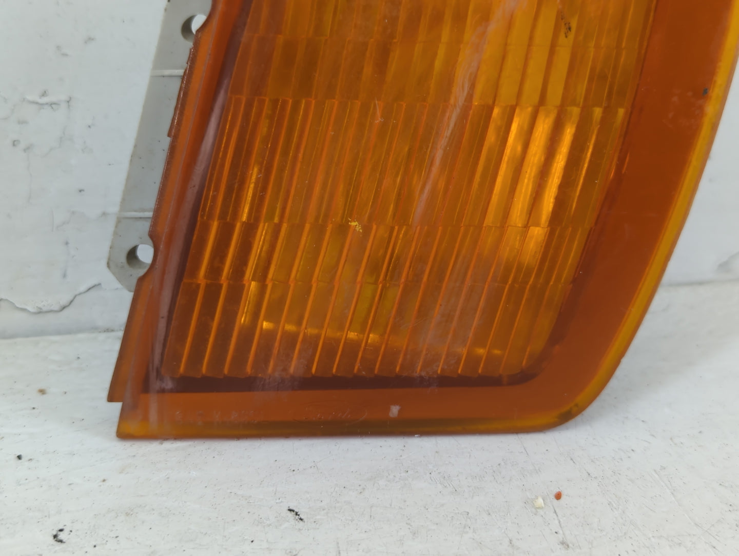 1989-1995 Ford Taurus Tail Light Assembly Driver Left OEM P/N:E64B-15A206-AC Fits Fits 1989 1990 1991 1992 1993 1994 1995 OE