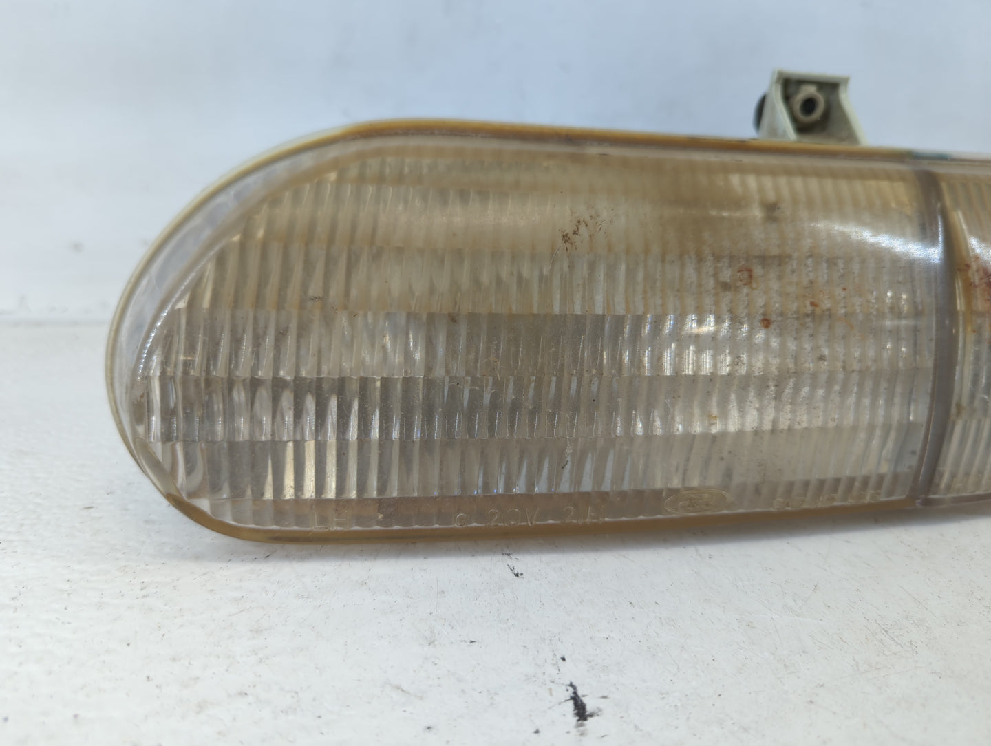 1994-1995 Ford Taurus Driver Left Oem Head Light Headlight Lamp - Oemusedautoparts1.com