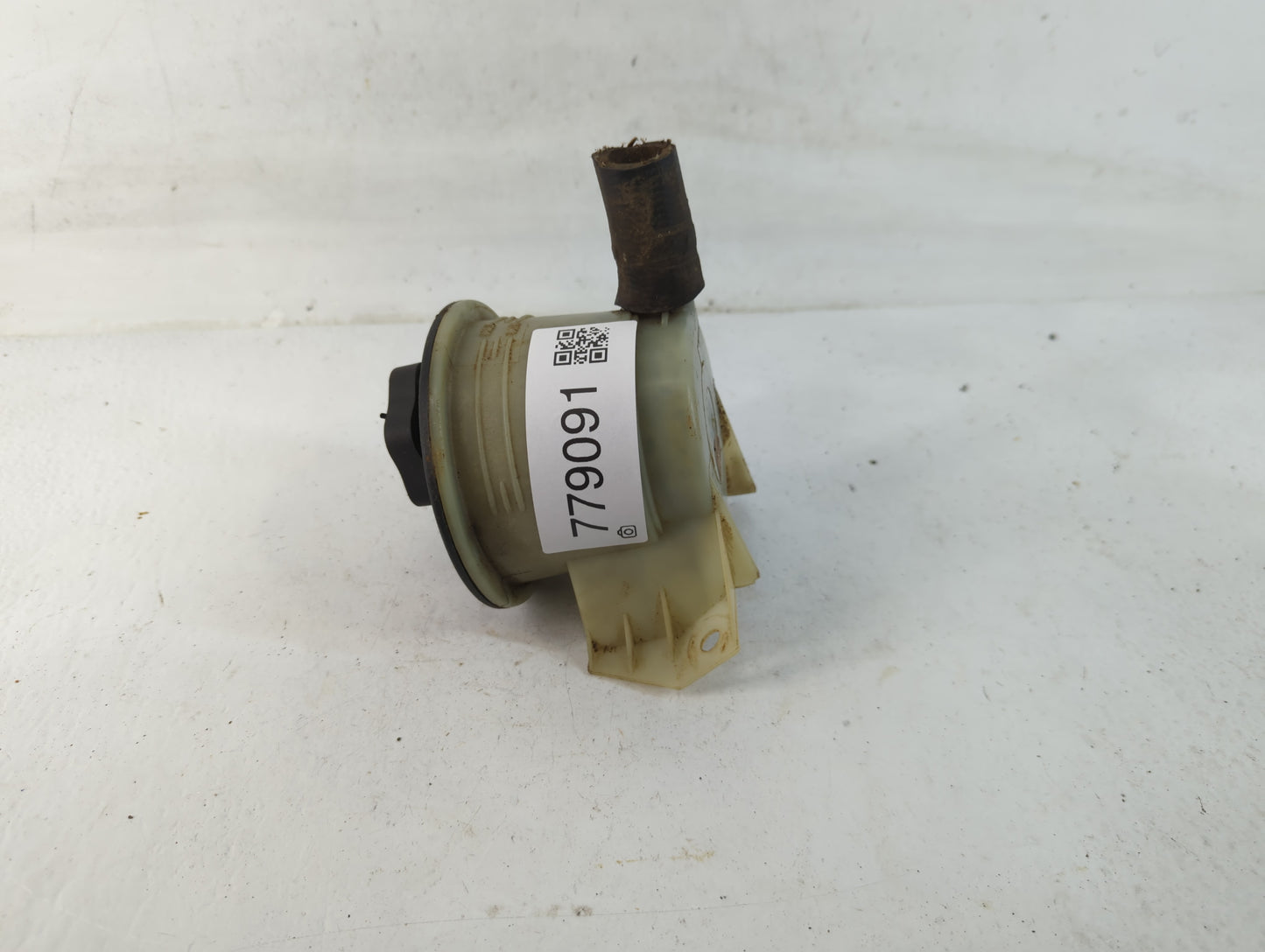 1994 Ford Tempo Power Steering Reservoir - Oemusedautoparts1.com